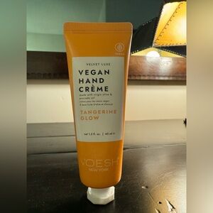 NEW Voesh Velvet Luxe Vegan Hand Cream Tangerine Glow 1.5oz 45ml